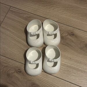 White doll Mary Jane’s (T-strap) shoes